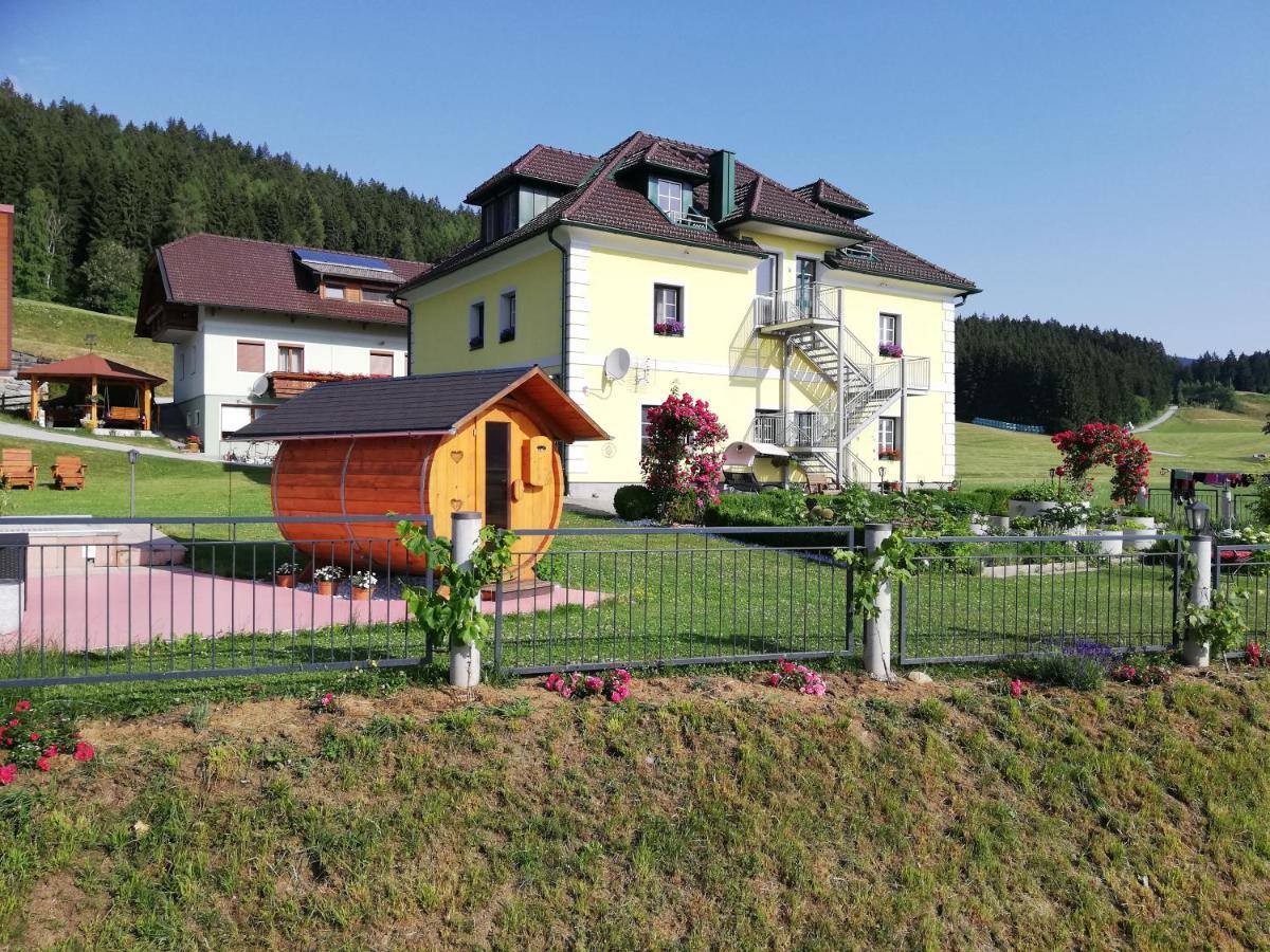 Erlebnisbauernhof Steinerhof In Kaernten Liebenfels Exterior photo